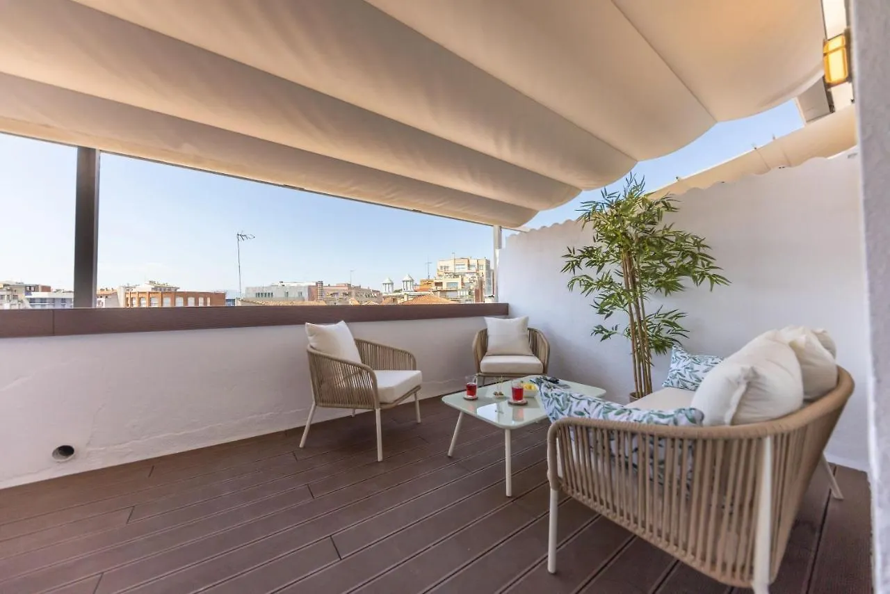 Apartamento Bravissimo Eiximenis, With Beautiful Terrace And Views Gerona